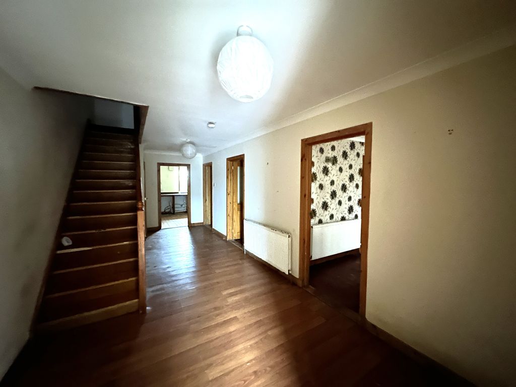 Property photo 3 of 10 3.Jpg