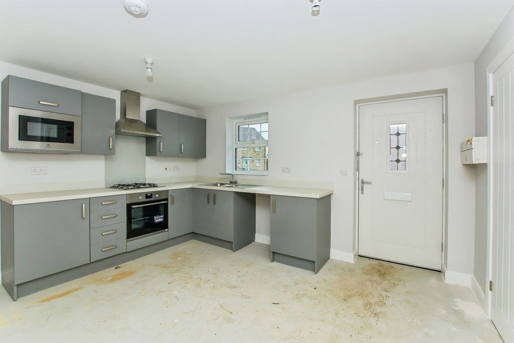 Property photo 2 of 15 Photo