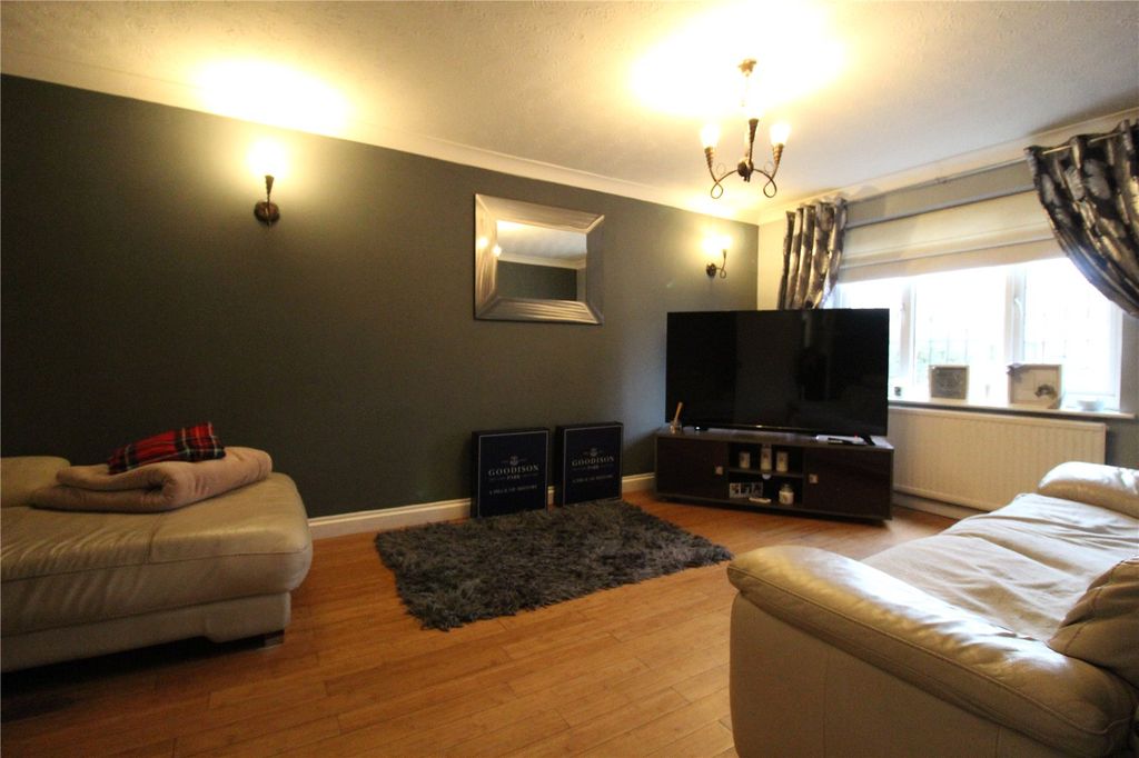 Property photo 3 of 16 Picture No. 04