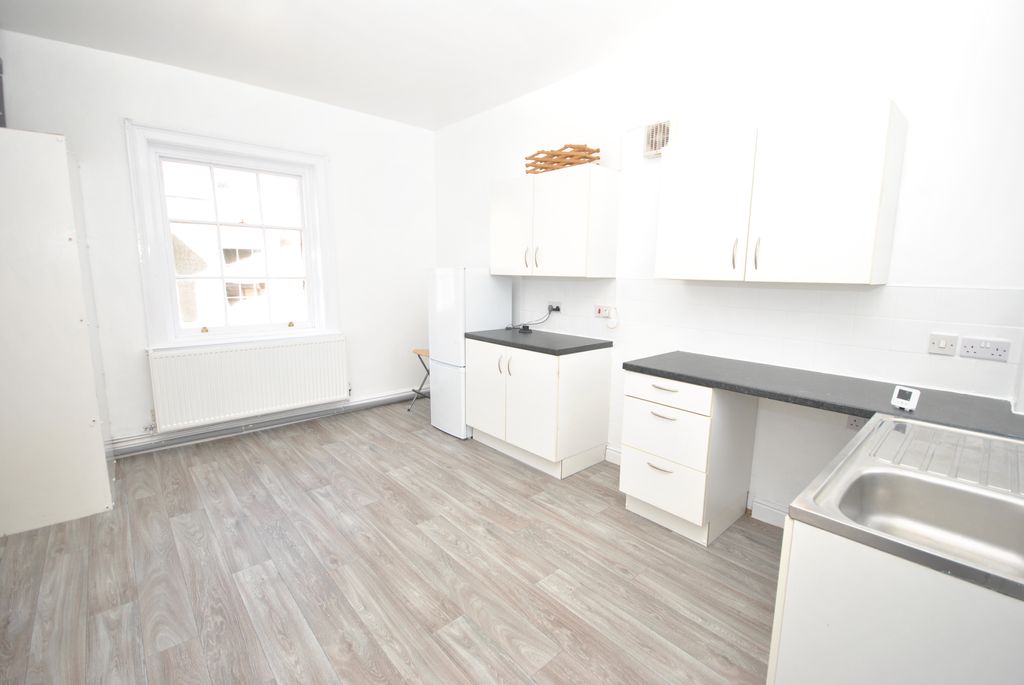 Property photo 2 of 10 Dsc_1064