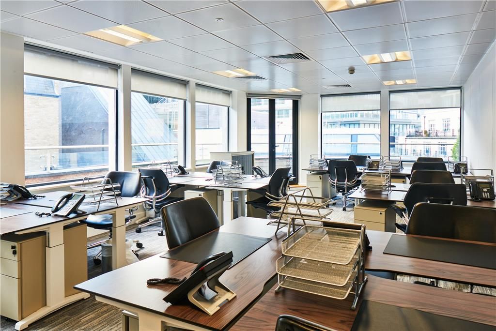 Property photo 2 of 7 Serviced Office To Rent In Lime Street City Of Lon