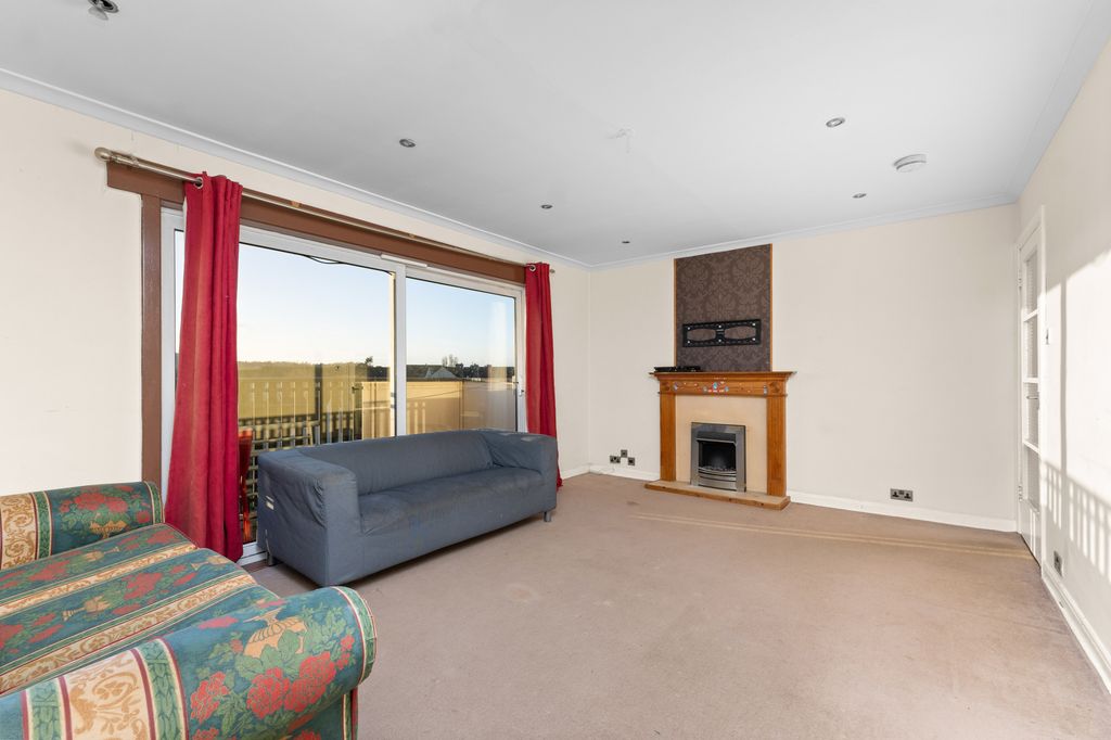 Property photo 2 of 15 Property Image 3