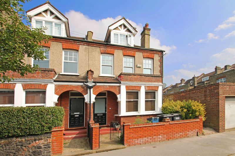 Property photo 1 of 8 Photo 9