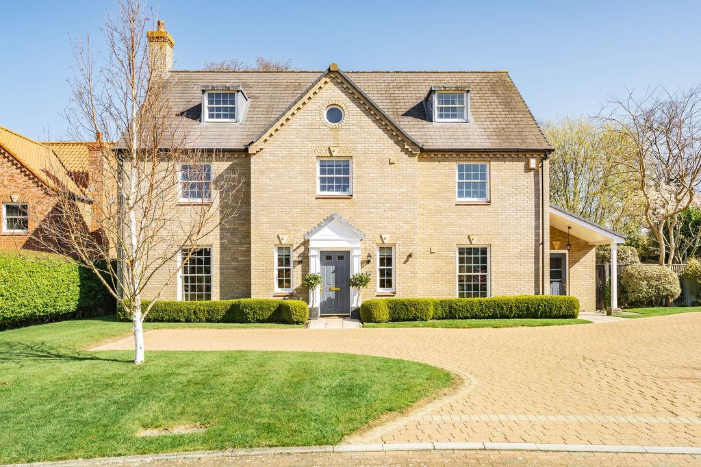 Property photo 1 of 34