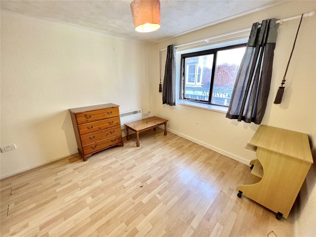 Property photo 3 of 10 Picture No. 02