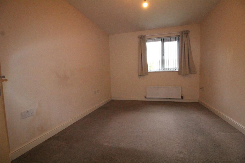 Property photo 2 of 9 Bedroom 2