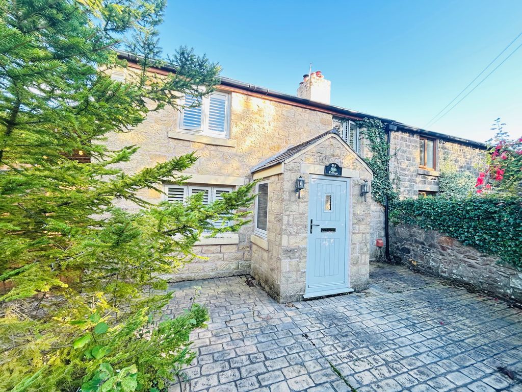 Property photo 2 of 27