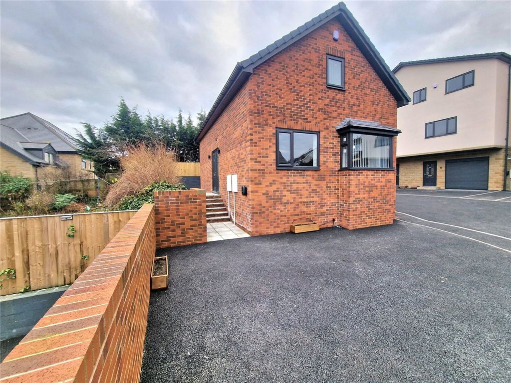 Property photo 2 of 36 Picture No. 03