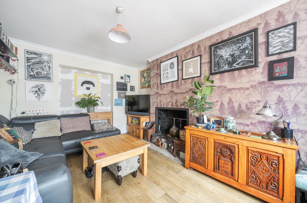 Property photo 2 of 19 1328258-5-6878d9A0586A3.Jpg