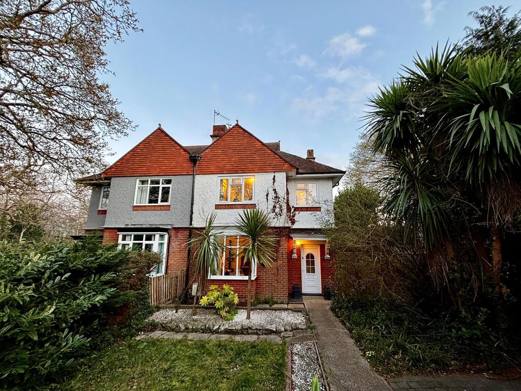 Property photo 1 of 28 Front (Exterior)