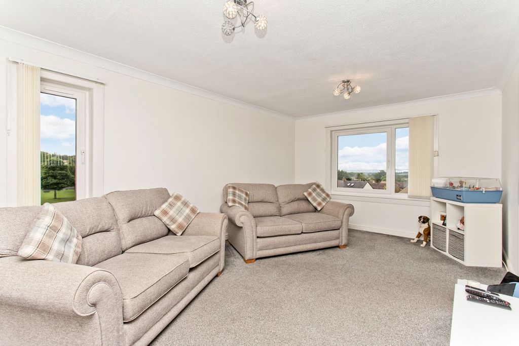 Property photo 3 of 15 5277842