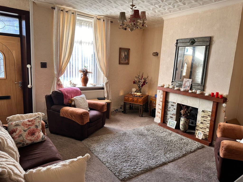 Property photo 3 of 11