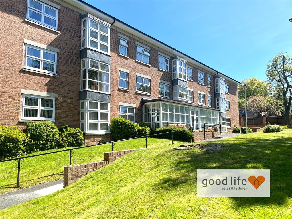 Property photo 1 of 17 20260430_112311561_Ios17Beecholmcourt.Jpg