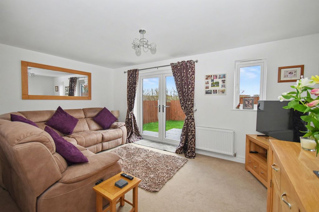 Property photo 3 of 14