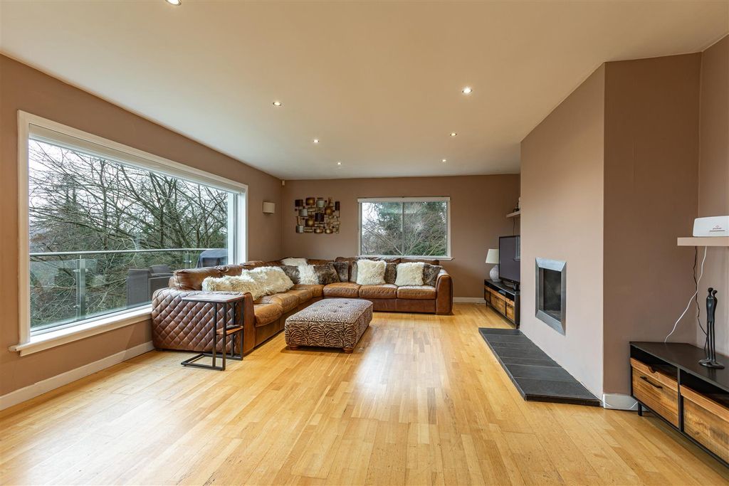 Property photo 3 of 46 Tweedrig Gattonside 06.Jpg