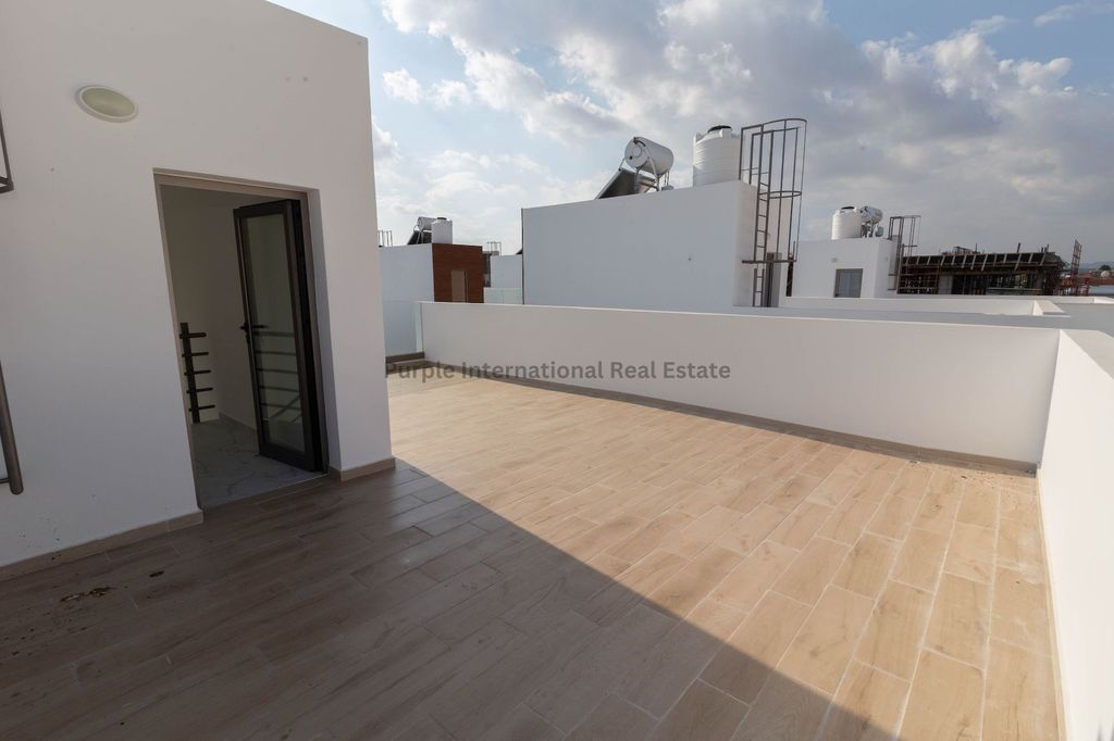 Property photo 3 of 29