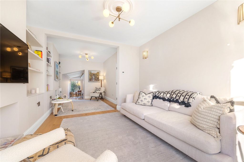 Property photo 2 of 25 Reception