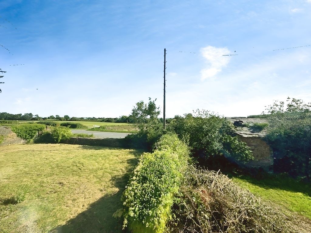 Property photo 2 of 13 Image