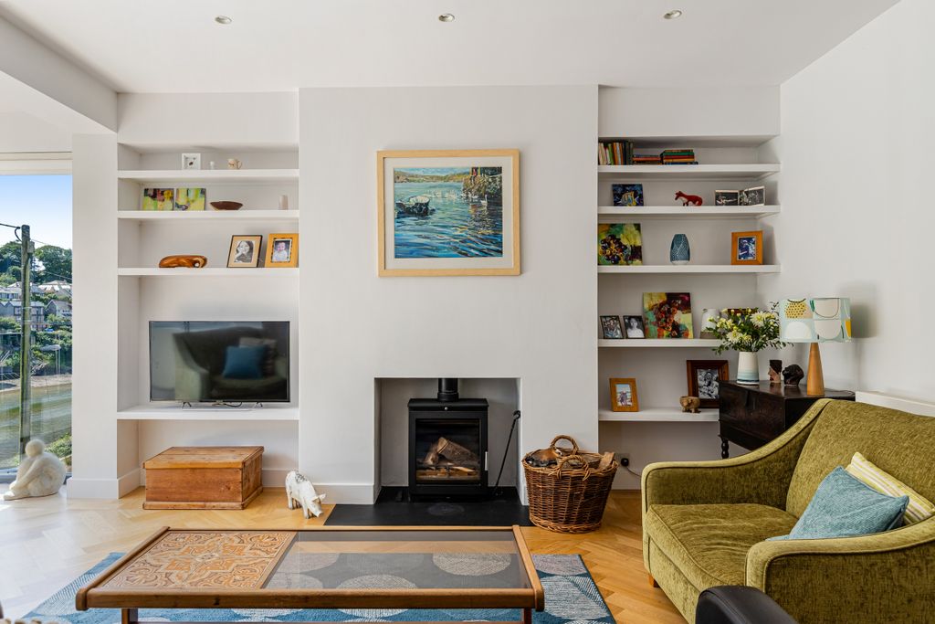Property photo 3 of 22 A28 - 7 Yealm View Rd Newton Ferrers - 250708