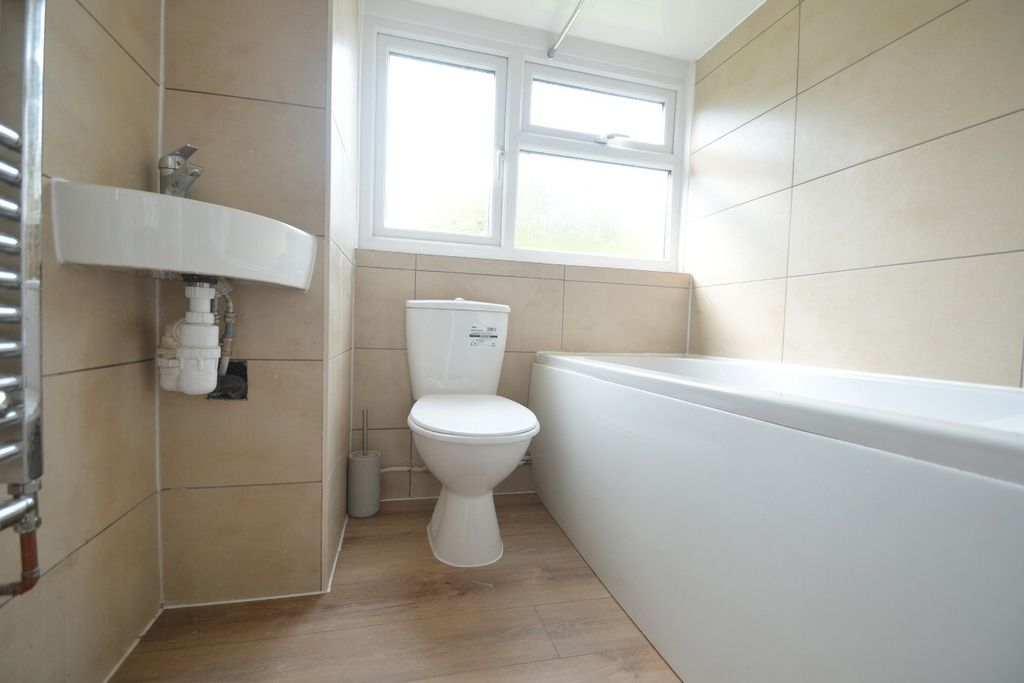 Property photo 3 of 11 0Fpq2