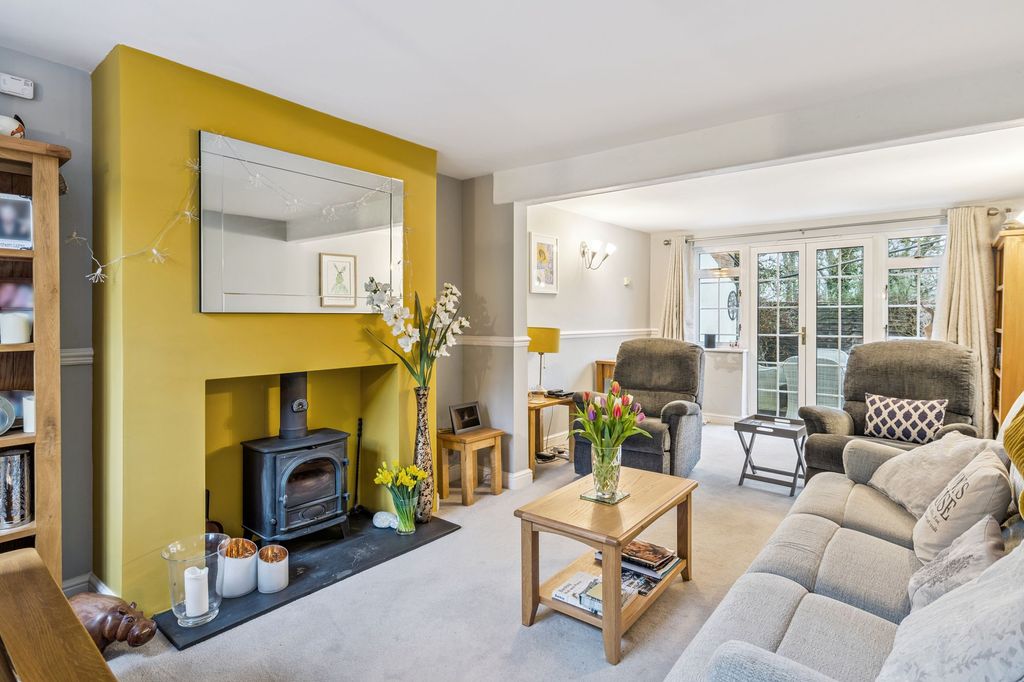 Property photo 2 of 30