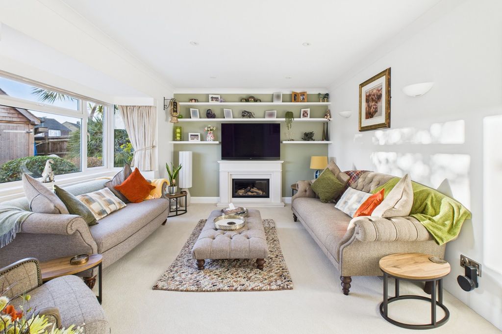 Property photo 3 of 24 Picture No. 81