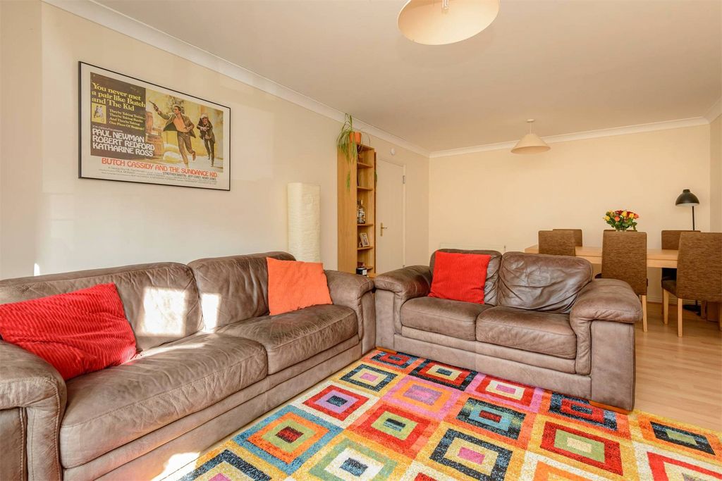 Property photo 3 of 20 Picture No. 17