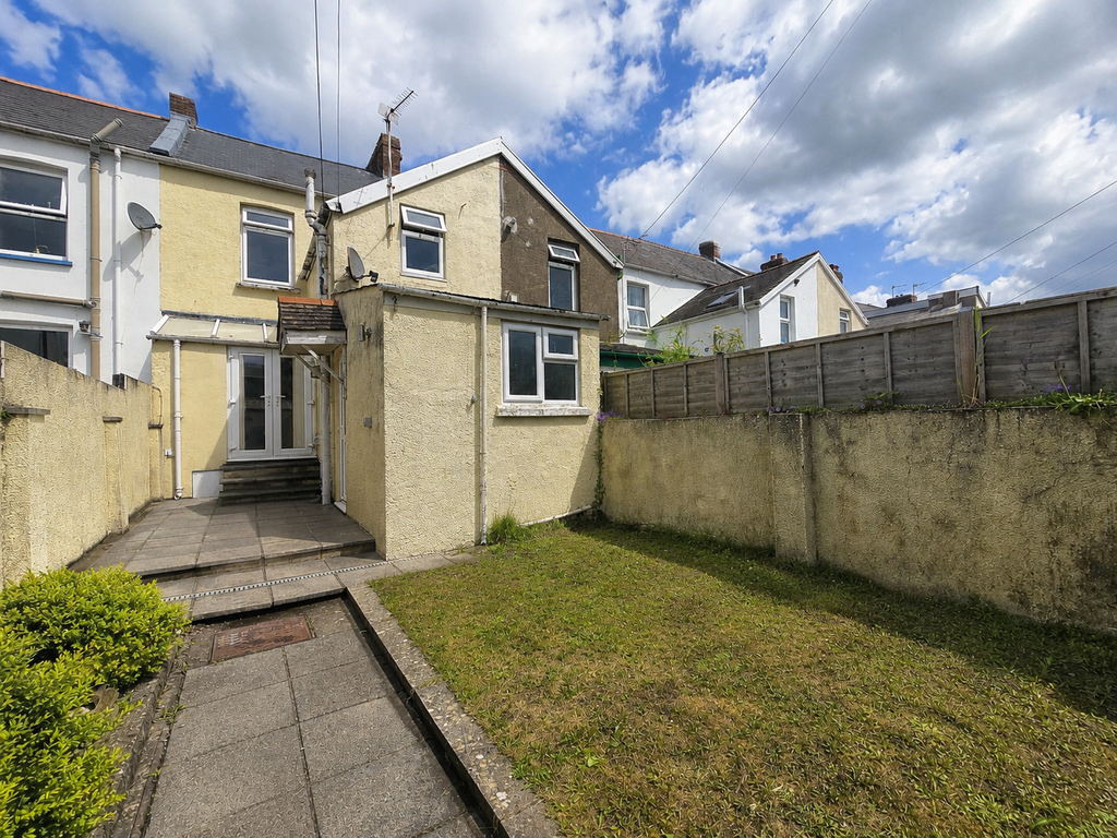 Property photo 2 of 12
