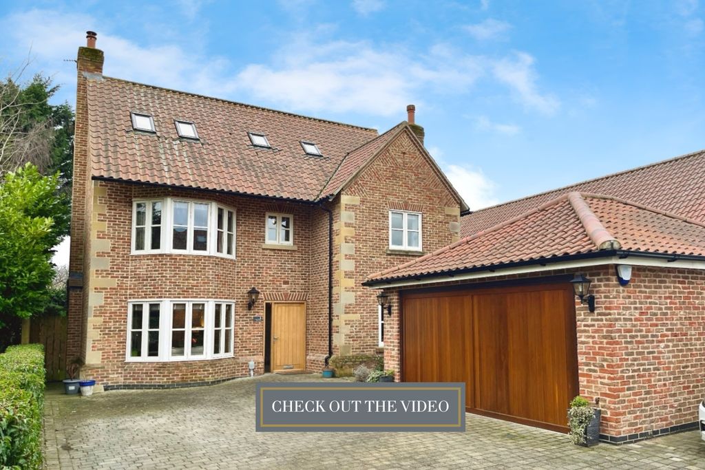 Property photo 1 of 30 3890871