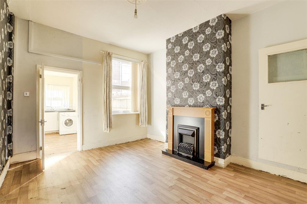 Property photo 3 of 11 01.Jpg
