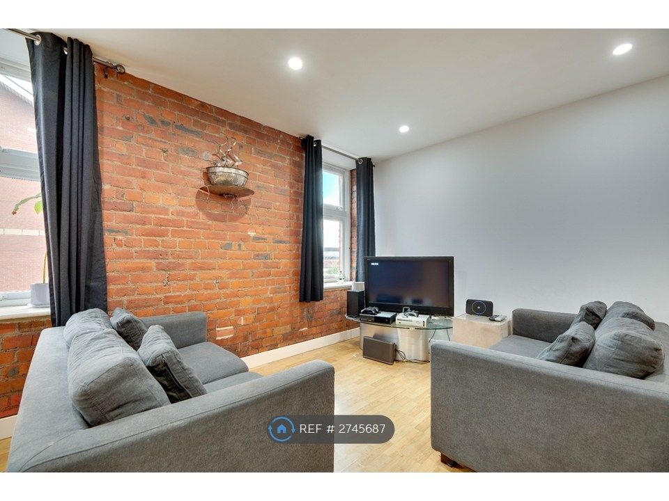 Property photo 2 of 19