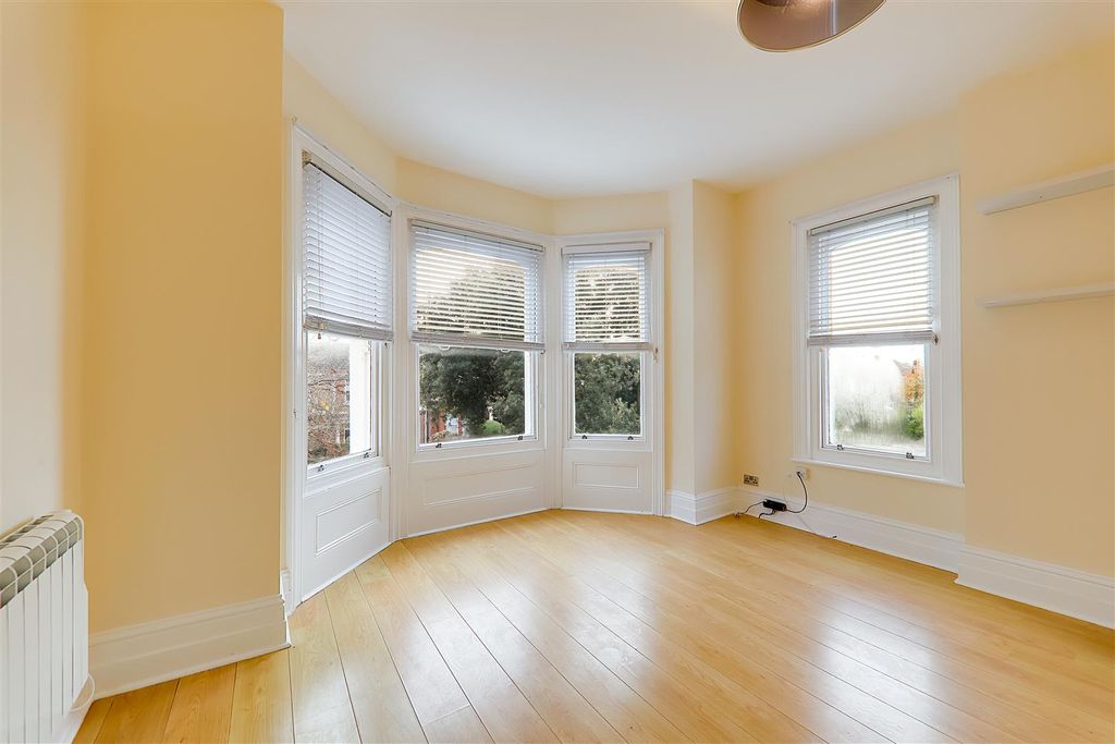 Property photo 2 of 12 Img_8911-Img_8913.Jpg