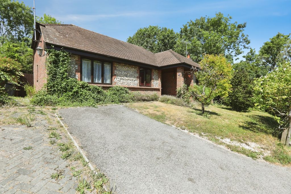Property photo 1 of 20
