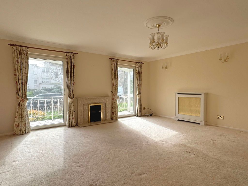 Property photo 3 of 14 Photo 6