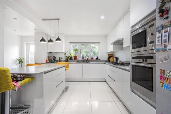 Property photo 2 of 11 12693_Slt240083_L_Img_02_0000_Max_656x437