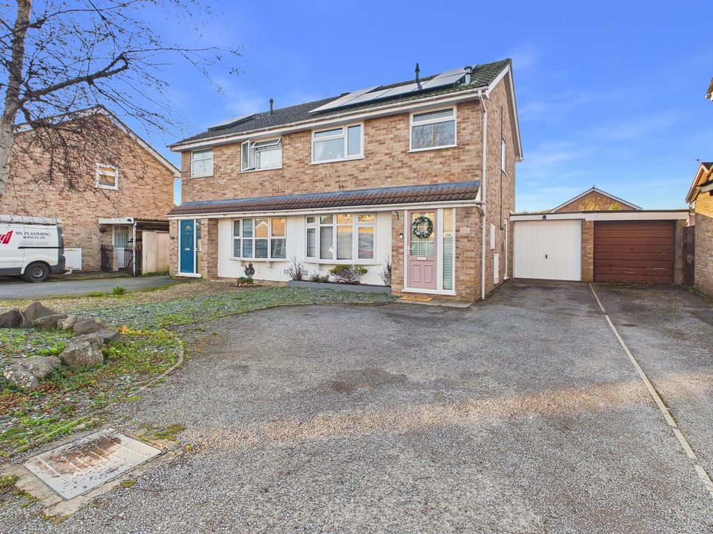 Property photo 1 of 17