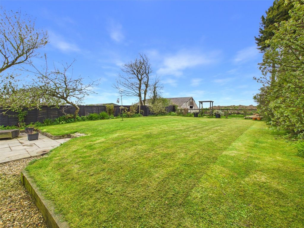 Property photo 2 of 24 Picture No. 22