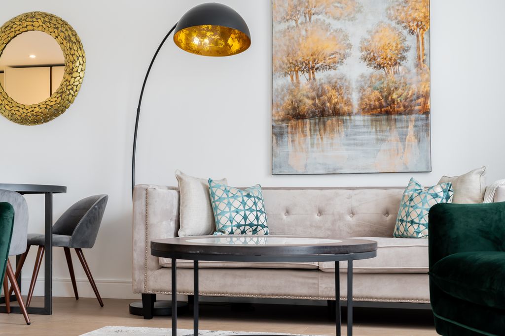 Property photo 3 of 17