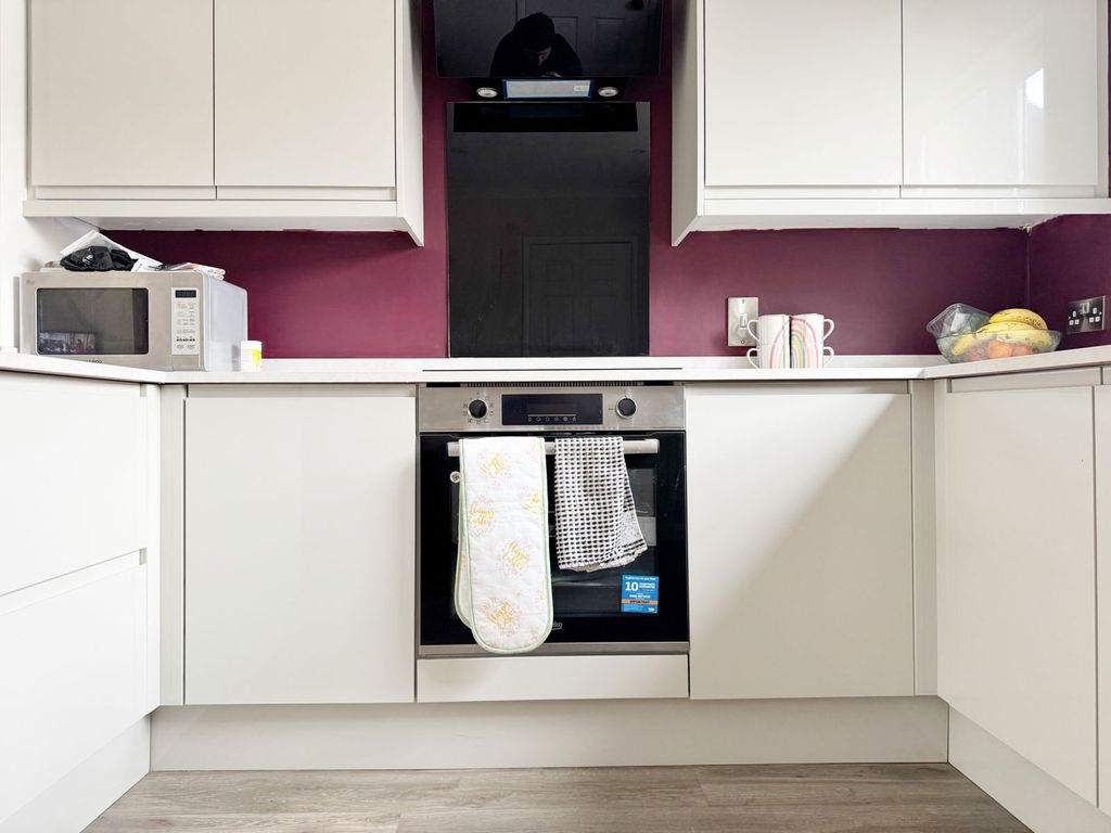 Property photo 3 of 23