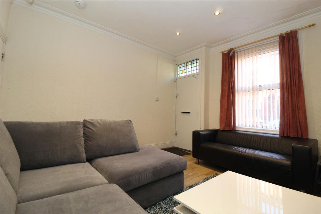 Property photo 2 of 12 Img_5260.Jpg