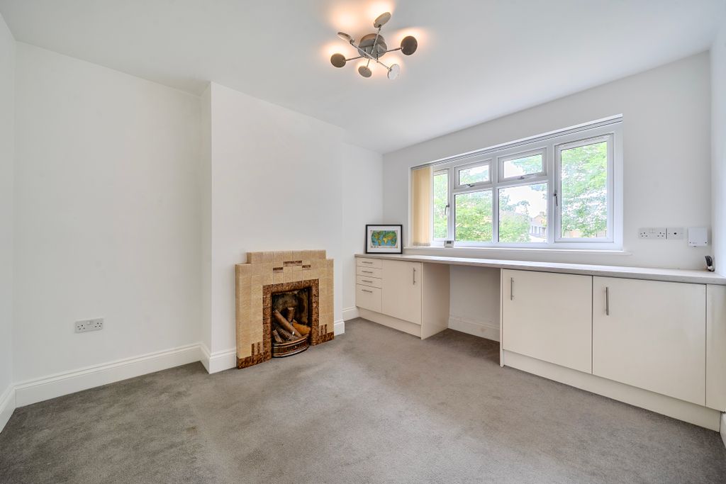 Property photo 3 of 19