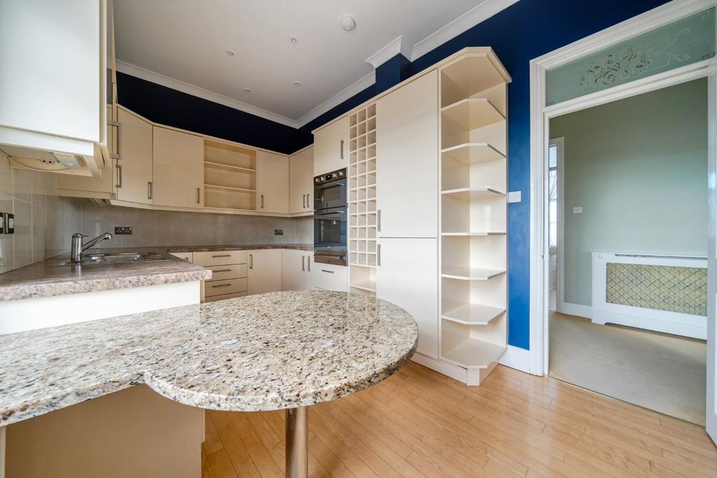 Property photo 2 of 10 1359938-9-68d3c13E82736.Jpg