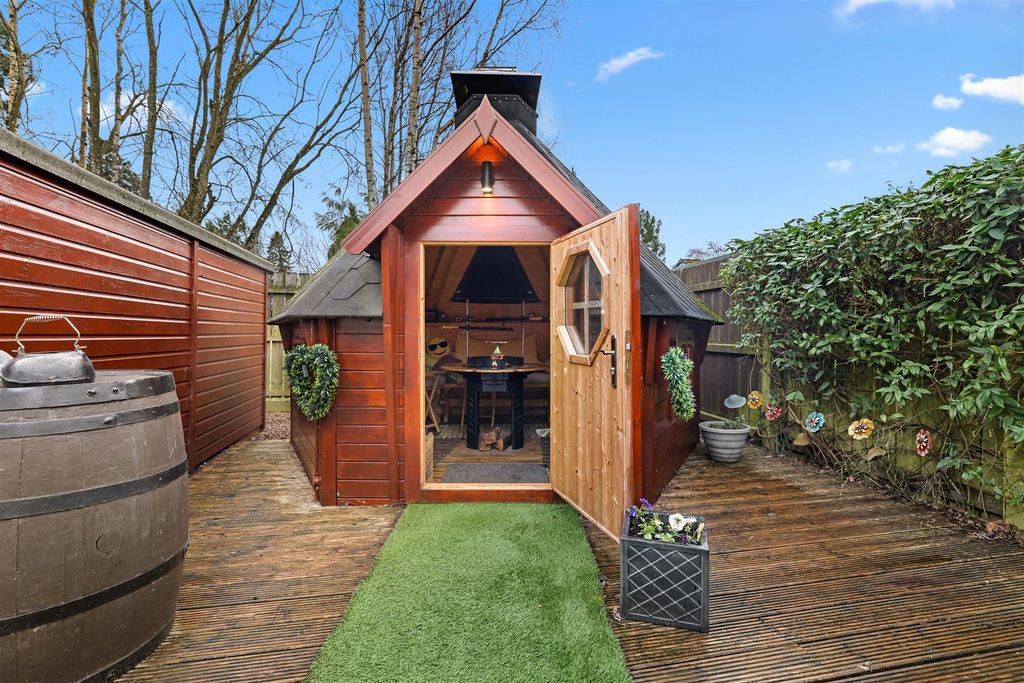 Additional image 20 of 3 bed detached bungalow for sale1 Bleachers Way, Huntingtowerfield, Perth, Perthshire PH1