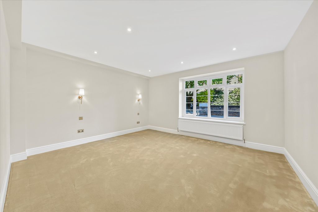 Property photo 3 of 16 Image