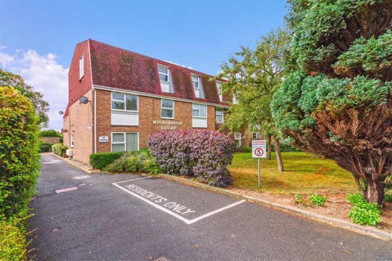 Property photo 1 of 6 Photo 5