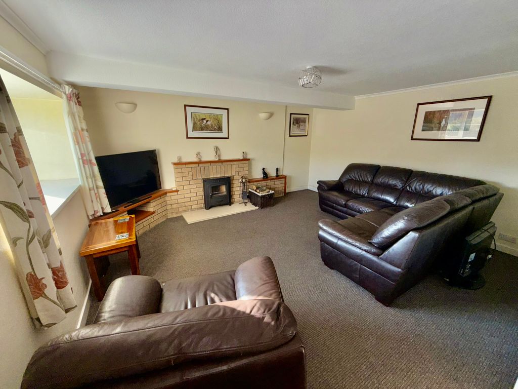 Property photo 3 of 31