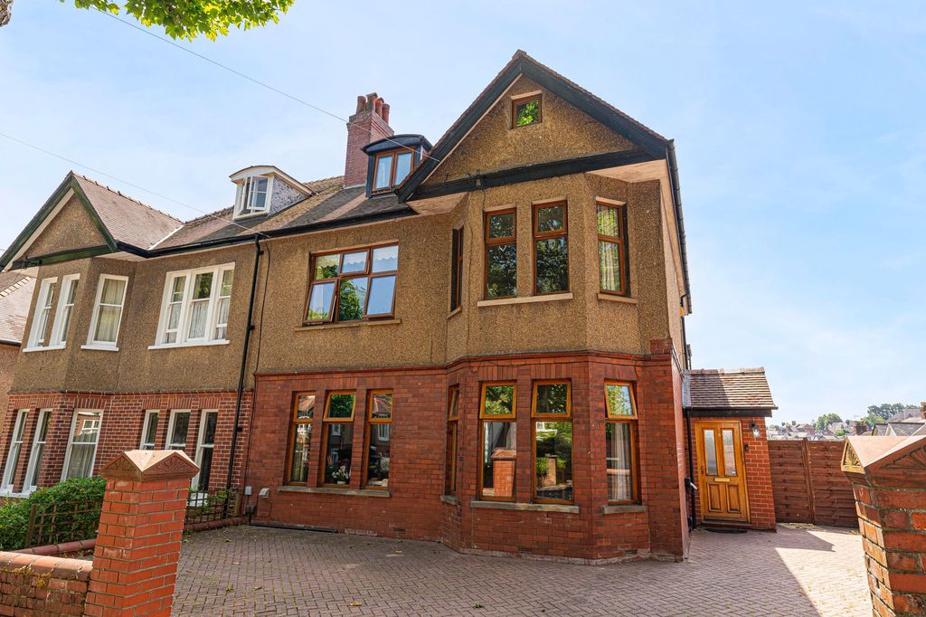 Property photo 1 of 54 1