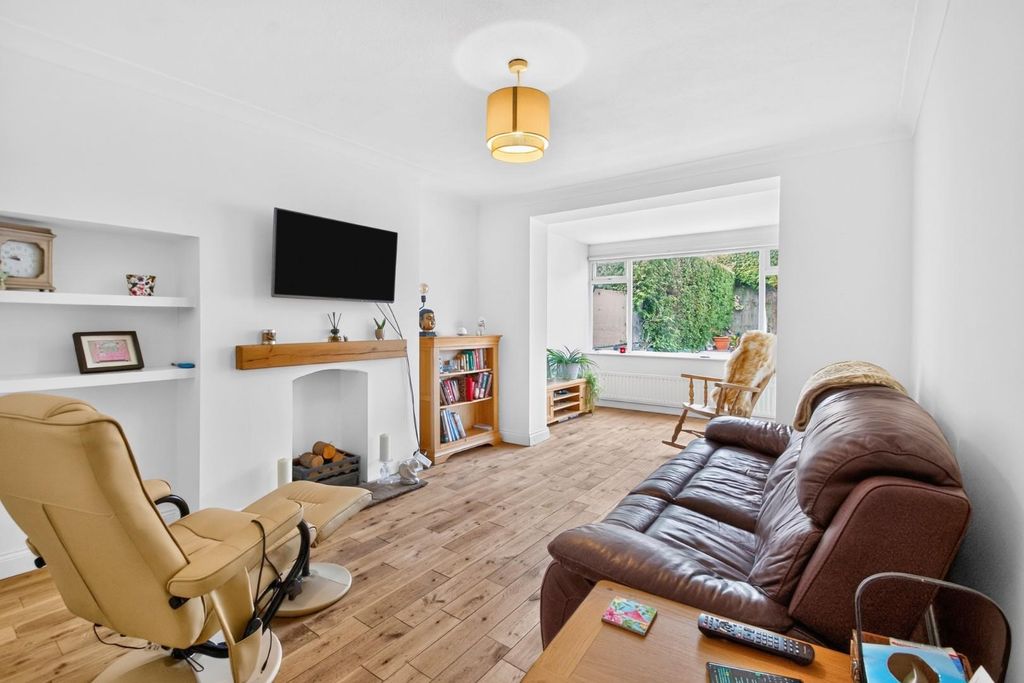 Property photo 3 of 18 63Kingsleyrd-15.Jpg