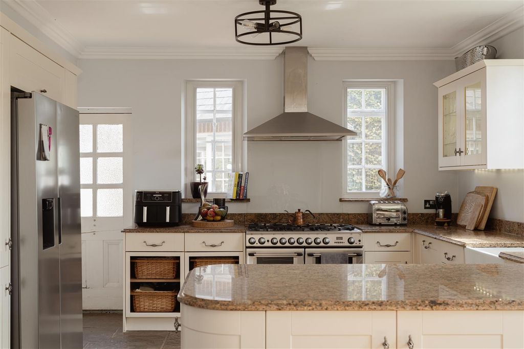 Property photo 2 of 29 3.Jpg