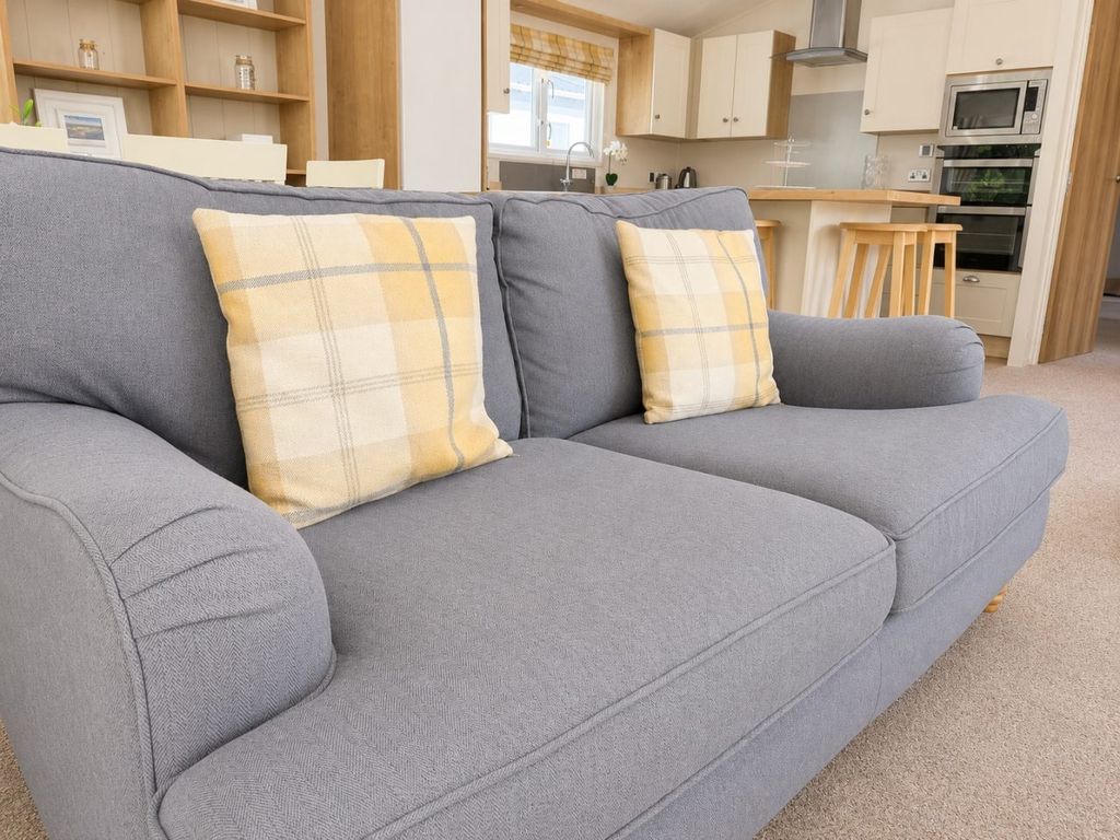 Property photo 3 of 24 Willerby Cadence 2018 Car0065169 142600121.Jpeg